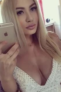 Алиса, размер груди третий, +7 (928) 289-04-16