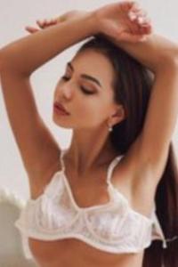 Настя, размер груди третий, +7962 013 7139