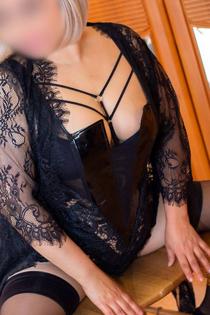 Диана, размер груди третий, +7(905)892-60-73