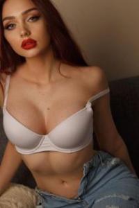 Оля, размер груди третий, +7 906 493 34 06