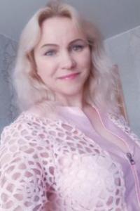 Танюша, размер груди второй, 89283574238