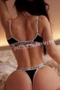 Алена, размер груди третий, +7(903)409-40-87