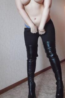 Алёна, размер груди второй, +7963 385-96-86