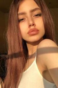 Вика, размер груди второй, +7 (906) 319-10-01