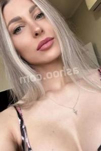 Арина, размер груди третий, +7(900)134-03-20