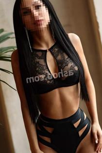 Ариночка, размер груди третий, +7(903)472-51-21