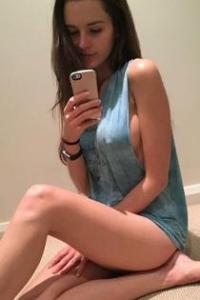 Вика, размер груди третий, +7 903 422 74 43
