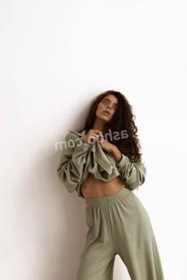 Виталина, размер груди второй, +7 (903) 472-51-21