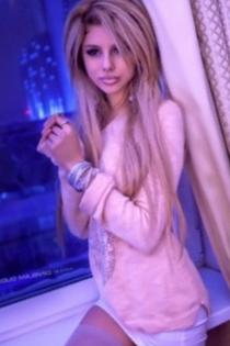 Настя, размер груди третий, +7 (905) 467-25-18