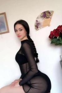 Алина, размер груди третий, +7 (967) 200-54-37