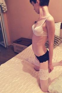 КРИСТИНА, размер груди первый, +7(903)409-10-00