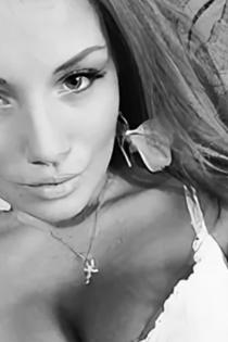 Катерина, размер груди третий, +7 903 449 92 90