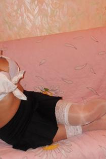 Карина, размер груди второй, +7 (903) 409-40-87