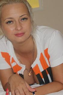 Елена, размер груди пятый, +7 (963) 388-27-19