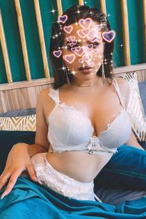 Ирина, размер груди четвертый, +7(905)410-14-93
