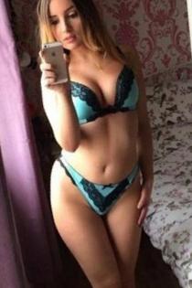 Леночка, размер груди третий, +7 903 422 74 43