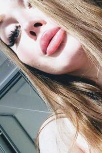 Аня, размер груди третий, +7906 430-58-91