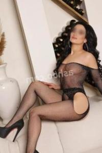 Мира, размер груди второй, +7(903)409-10-00