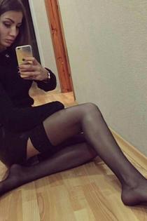 Оля, размер груди третий, +7967 200 5437