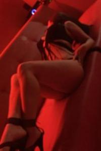 Диана, размер груди четвертый, +7(906)430-58-91