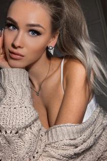 Алиса, размер груди второй, +7 903 409 40 87