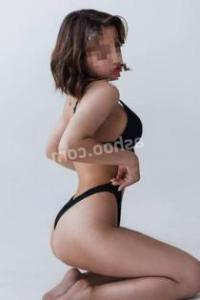 Алина, размер груди третий, +7906 493-34-06