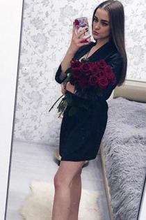 Карина, размер груди третий, +7900 134 0320