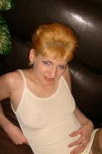 Лена, размер груди второй, 89054672518