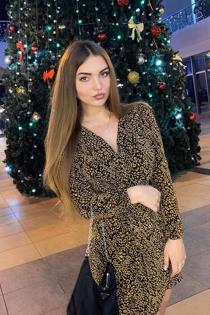 Лерочка, размер груди третий, +7(906)411-16-10