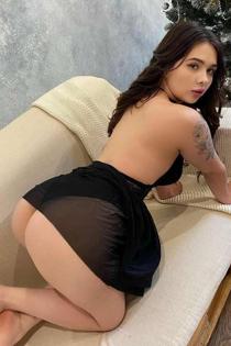Вика, размер груди третий, +7 (963) 385-96-86