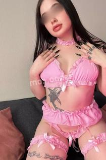 Карина, размер груди второй, +7(967)200-54-37