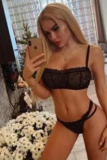 Аня, размер груди третий, +7903 409-10-00