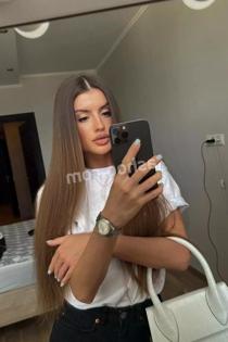 Дарина, размер груди второй, 89034725121